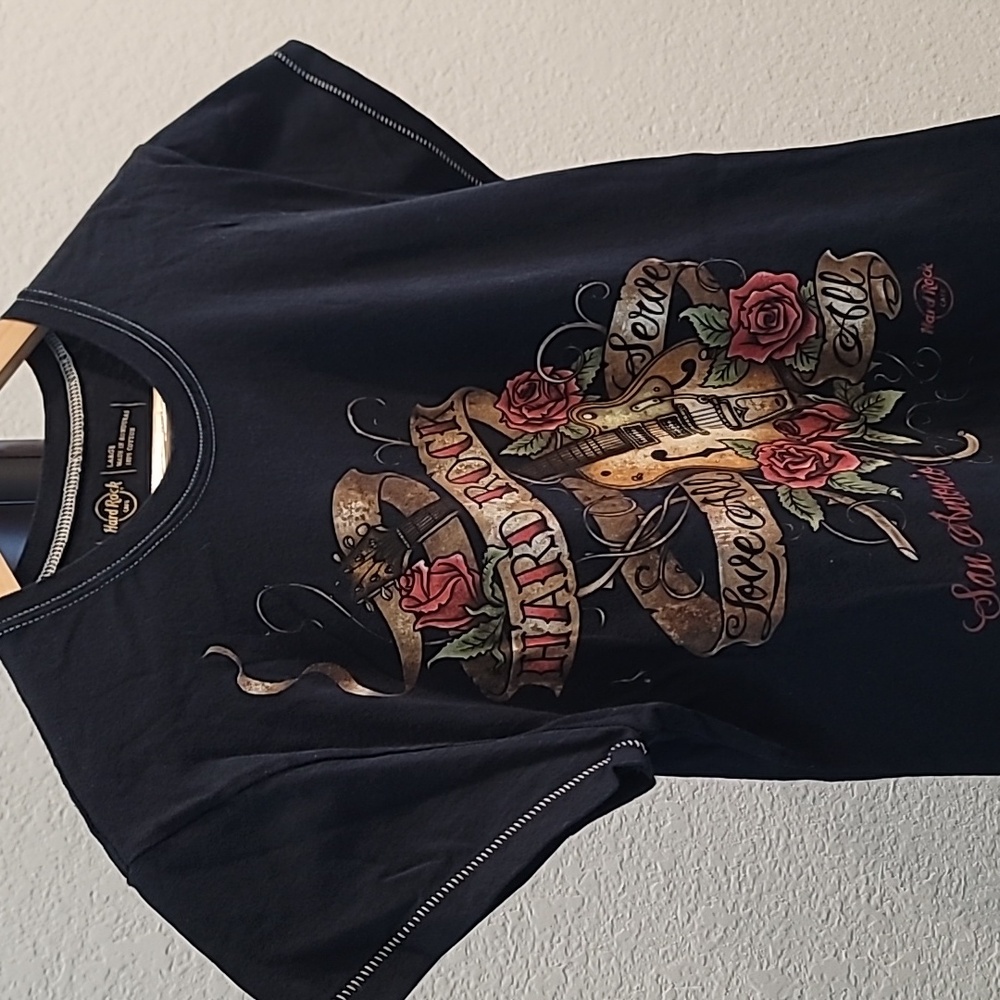 Hard Rock Cafe San Antonio Black Tee with Guitar and Roses Women Size L - Picture 6 of 7